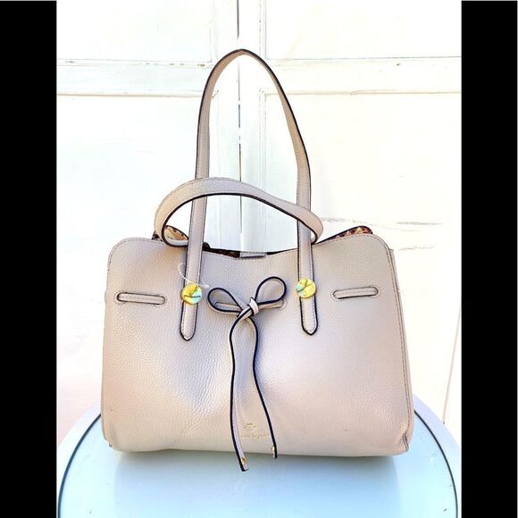 **** Nanette Lepore Size Medium Beige Handbag (DD006) - Picture 1 of 15